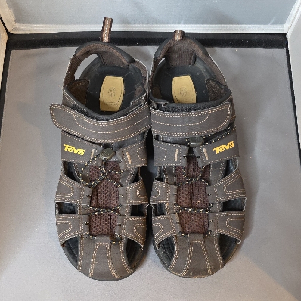 FOREBAY Teva Mens Brown and Black Sandals Size 10